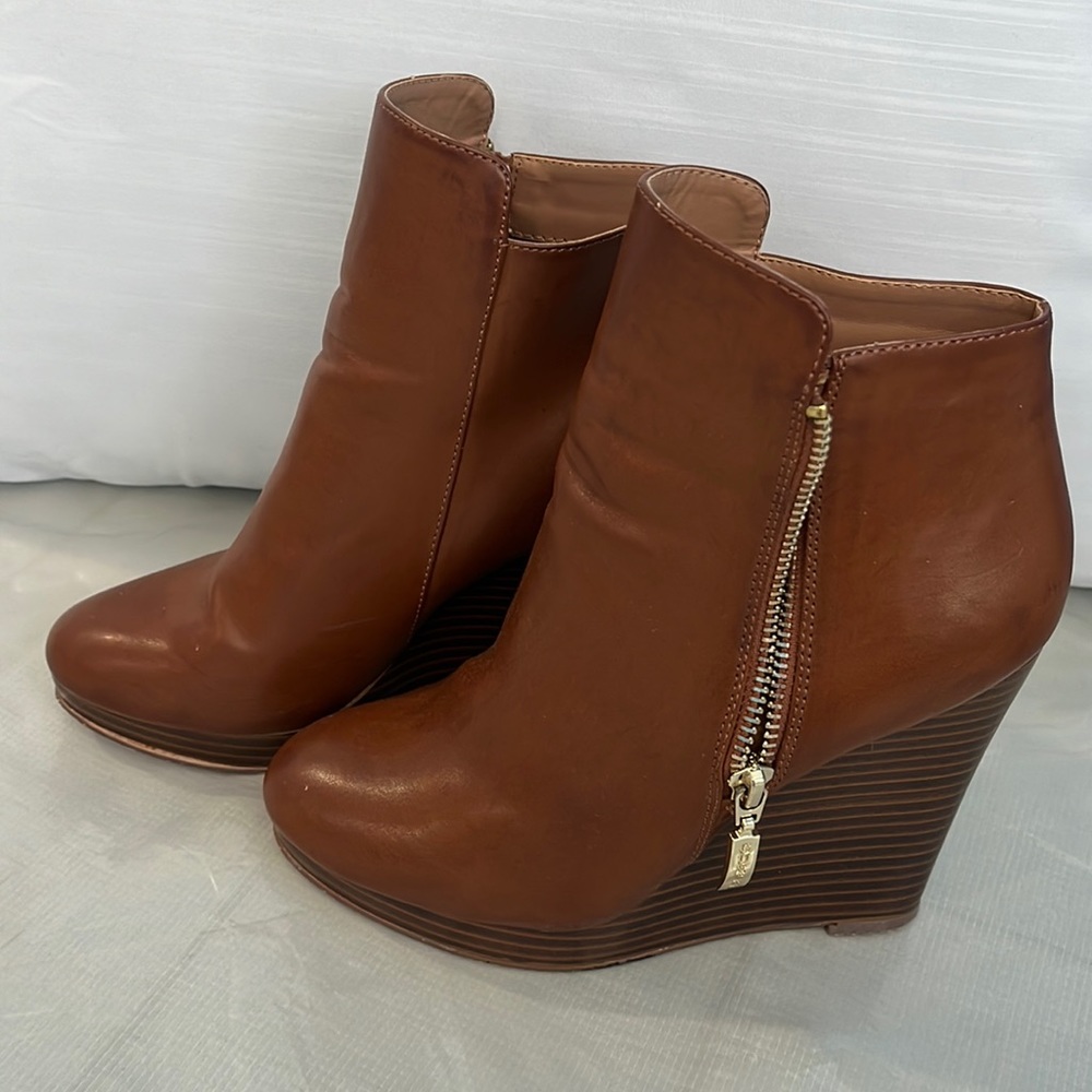 Guess booties